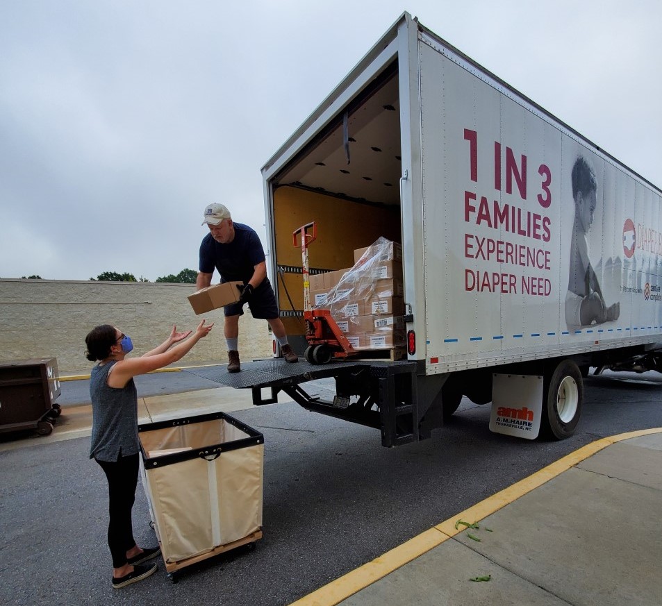 VOLUNTEER • Babies Need Bottoms